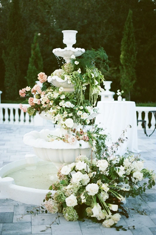 A Vintage Wedding for Angelina and Ryan