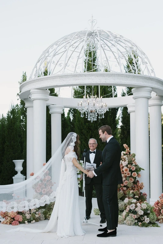 A Vintage Wedding for Angelina and Ryan