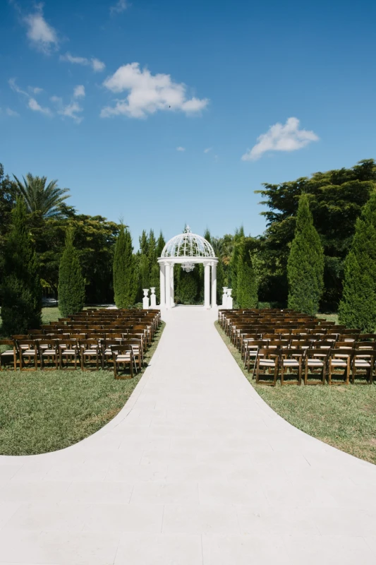 A Vintage Wedding for Angelina and Ryan