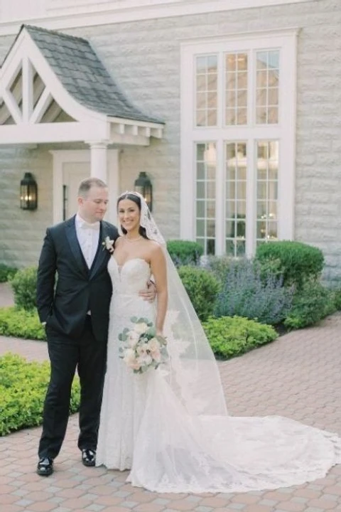 A Classic Wedding for Emma and Robert