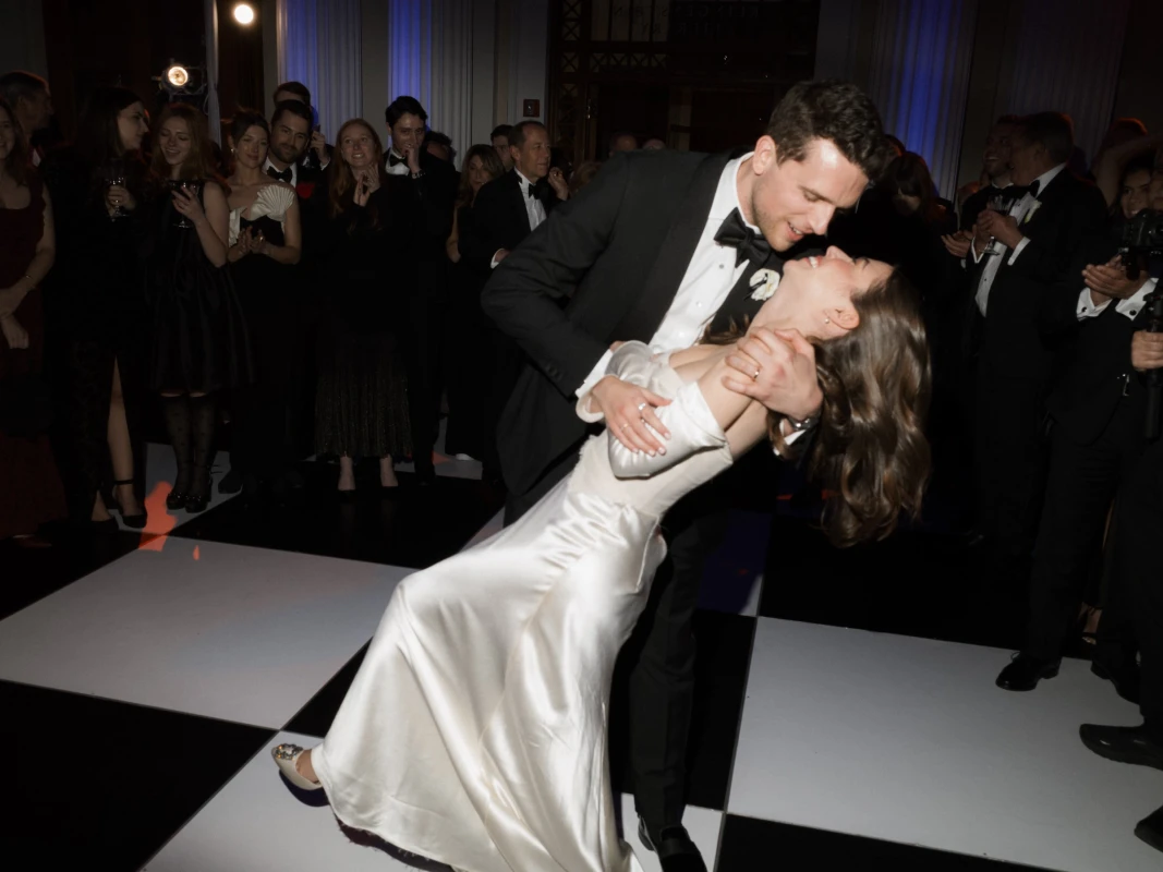 A Holiday Wedding for Gillian  and Evan 