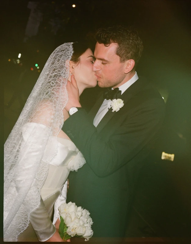 A Holiday Wedding for Gillian  and Evan 