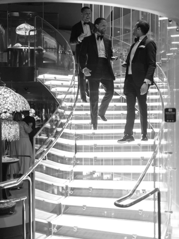 A Holiday Wedding for Gillian  and Evan 