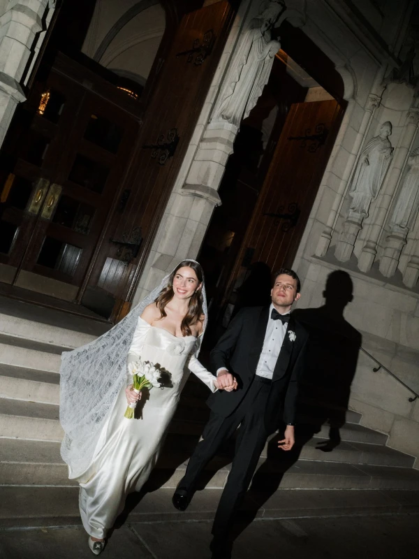 A Holiday Wedding for Gillian  and Evan 