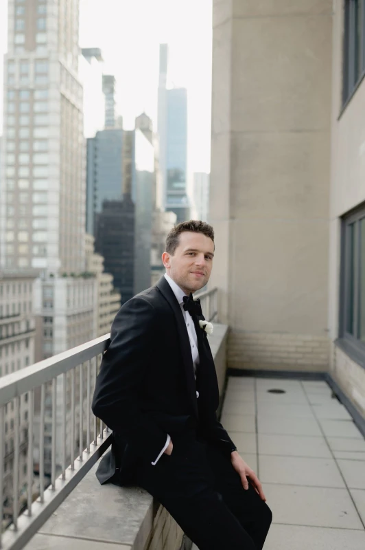 A Holiday Wedding for Gillian  and Evan 