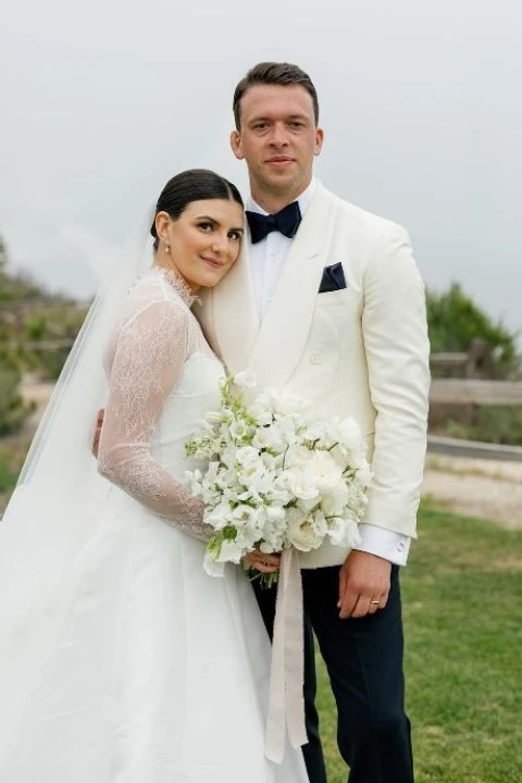 A Beachfront Wedding for Isabel and Joe