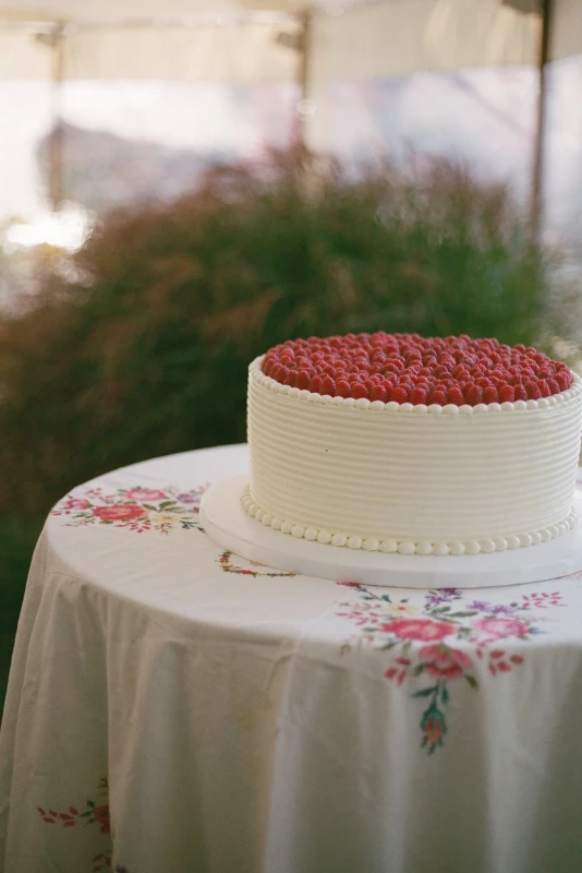 A Tented Wedding for Katherine and Liam