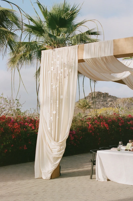 An Seaside Wedding for Kristyn and George 