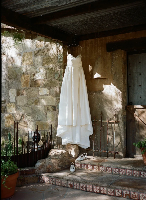 A Desert Wedding for Lexi and Niko