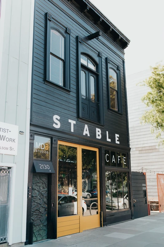 An Intimate Wedding for Maddie and Matt