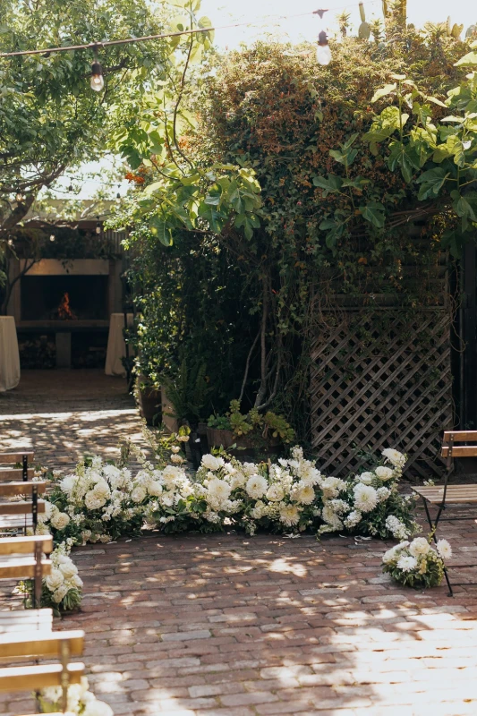 An Intimate Wedding for Maddie and Matt