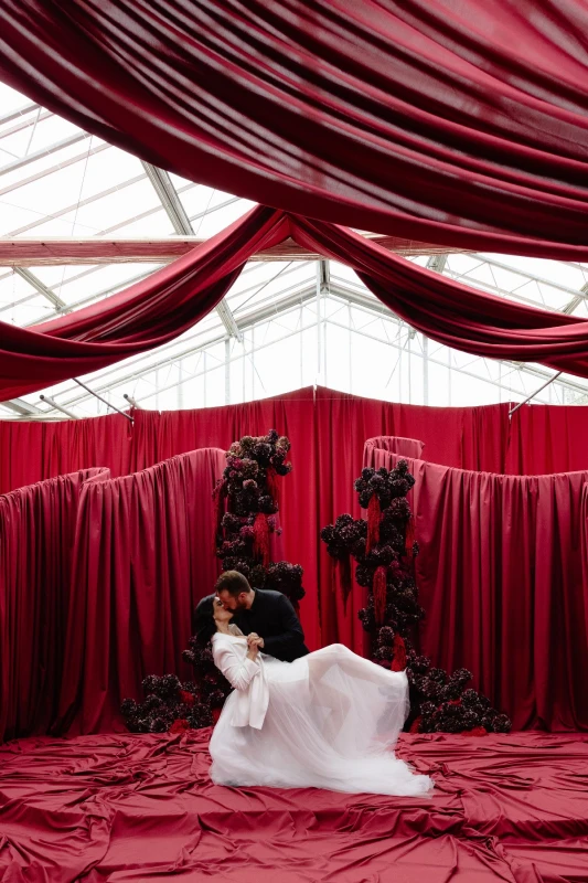 A Wedding en Rouge for Marilena and Riccardo