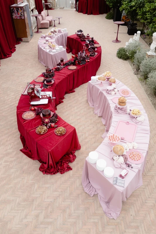 A Wedding en Rouge for Marilena and Riccardo