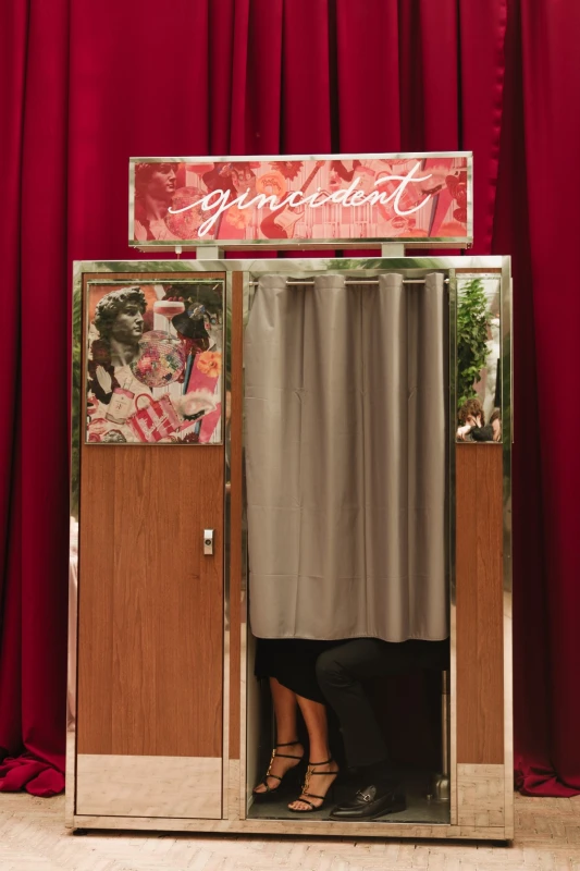 A Wedding en Rouge for Marilena and Riccardo