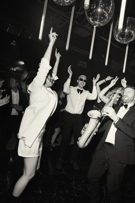 A Wedding en Rouge for Marilena and Riccardo