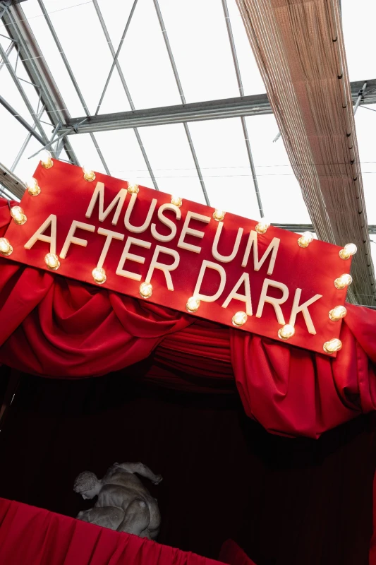 A Wedding en Rouge for Marilena and Riccardo