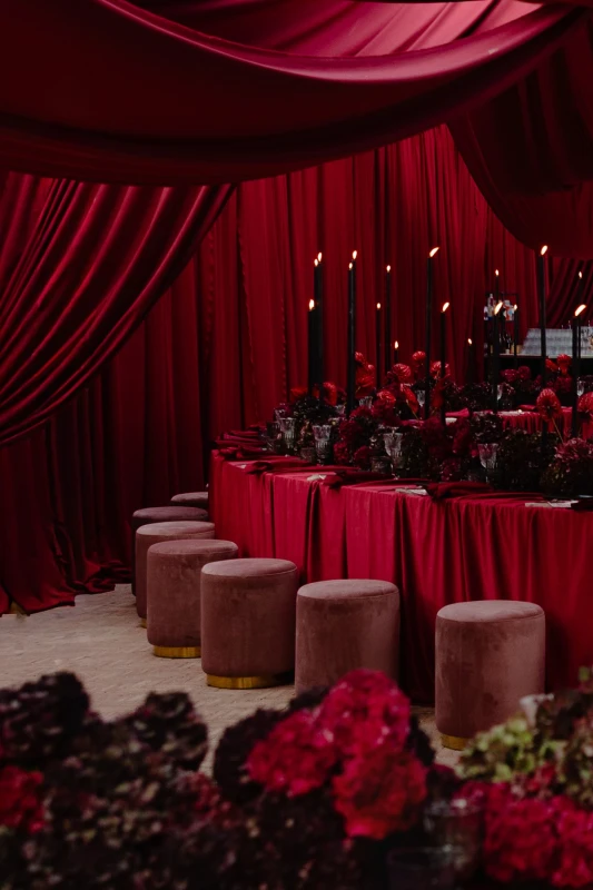 A Wedding en Rouge for Marilena and Riccardo