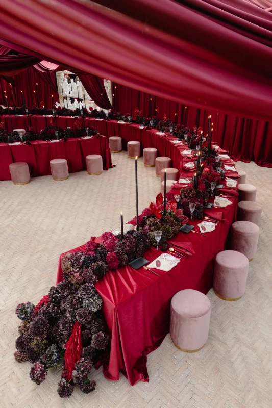 A Wedding en Rouge for Marilena and Riccardo