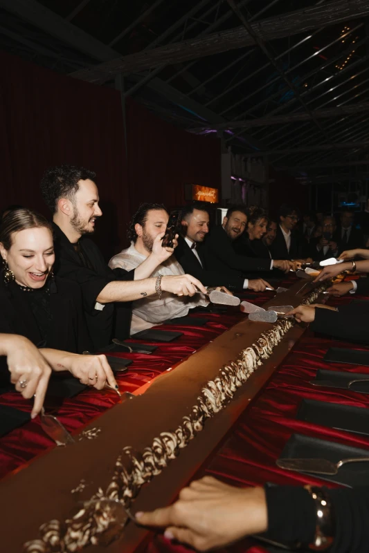 A Wedding en Rouge for Marilena and Riccardo