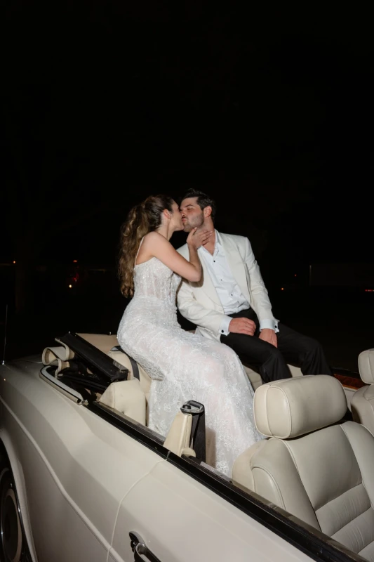 A Classic Wedding for McKenzie and Dylan