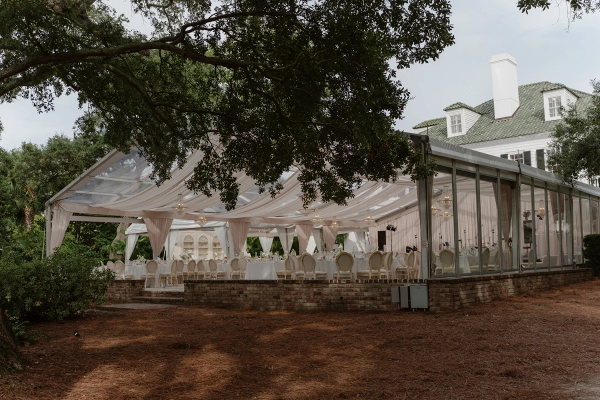 A Classic Wedding for McKenzie and Dylan