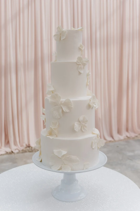 A Classic Wedding for McKenzie and Dylan