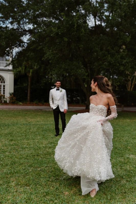 A Classic Wedding for McKenzie and Dylan