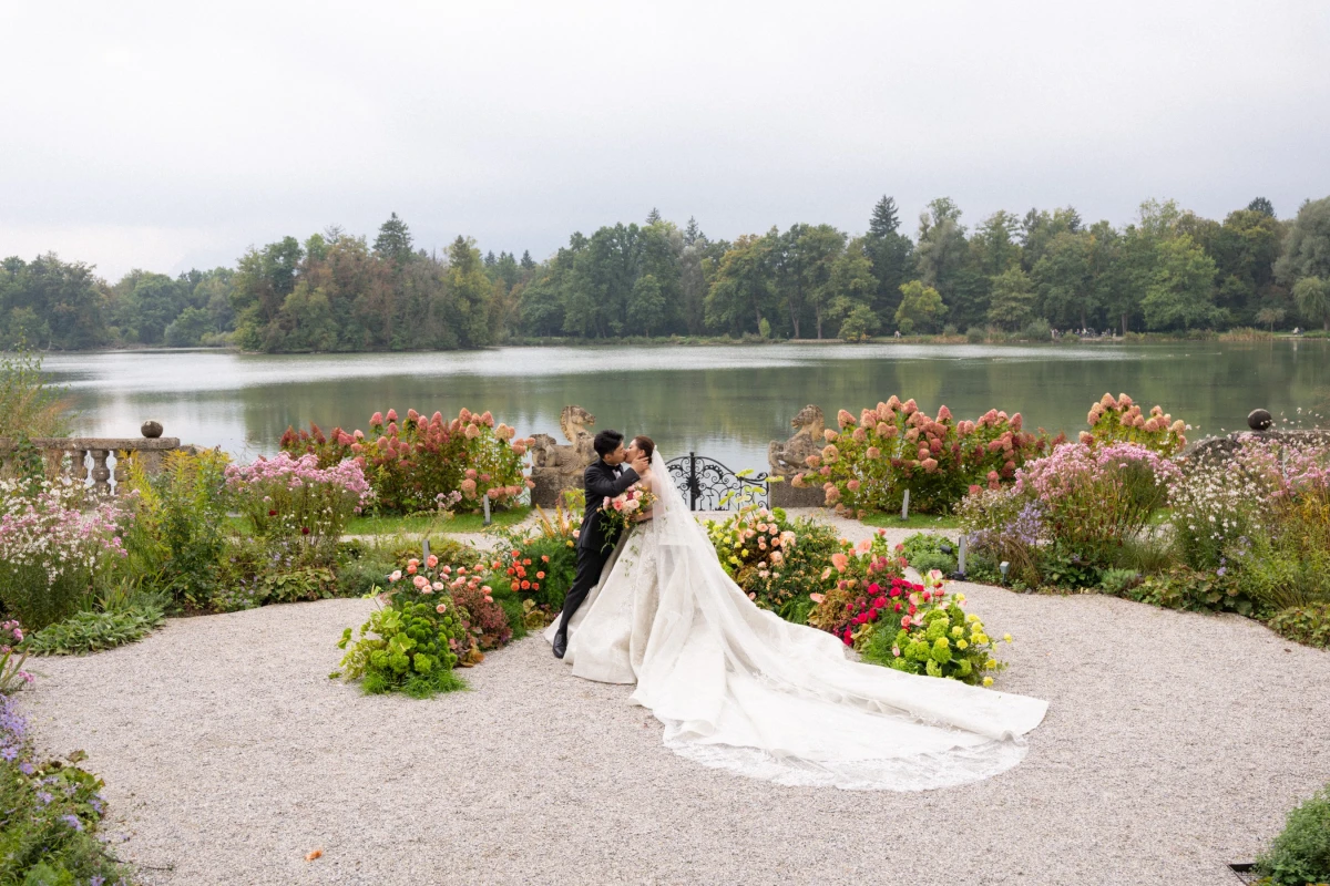 A Vibrant Wedding for Ting and Yuan